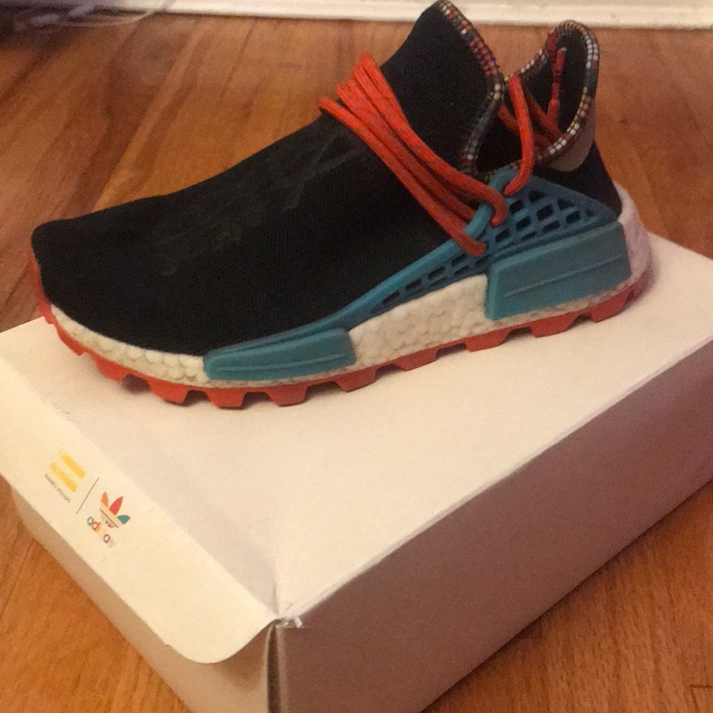 I am selling my human race solar